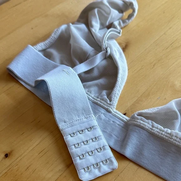 SKIMS Cream Ribbed Bralette - Picture 4 of 4